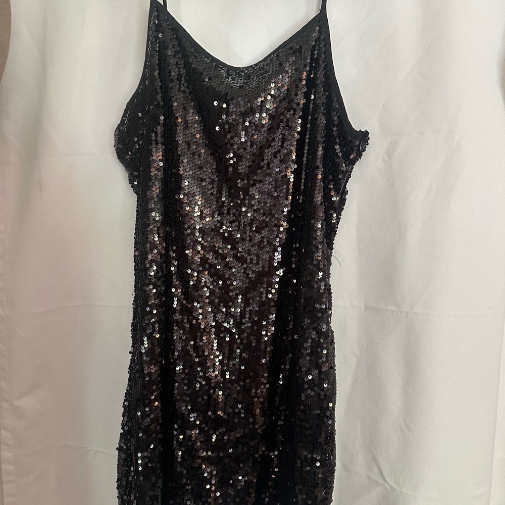 Missguided Shimmering Black Sequin Dress